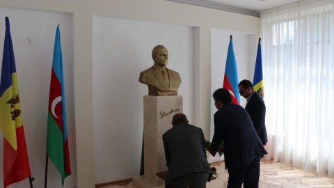 Ümummilli lider Moldovada anıldı