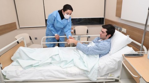 Ombudsman əsir və girovluqdan azad olunmuş şəxslərlə görüşüb - FOTO