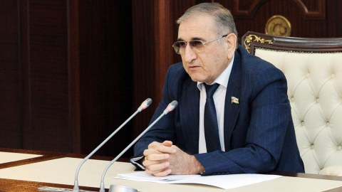 Parlamentin iclasında gündəlik ətrafında məsələlərin müzakirəsi səsvermə ilə olmalıdır - Tahir Rzayev