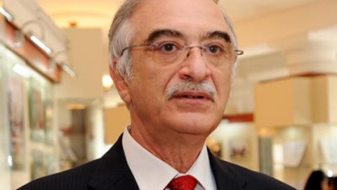 Polad Bülbüloğlu diaspor rəhbərinin vəfatı ilə bağlı başsağlığı verdi