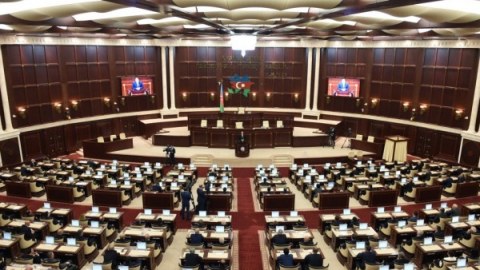 Milli Məclisin sabahkı iclasının GÜNDƏLİYİ