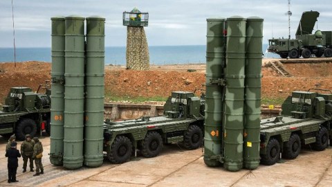 Türkiyə və ABŞ C-400-lə bağlı danışıqlara başladı 