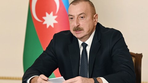 Bu şəxslərə fəxri adlar və ordenlər verildi - SİYAHI