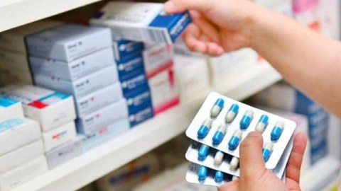 Tarif Şurasından 300-ə yaxın dərmanla bağlı QƏRAR