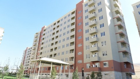 Prezident köçkünlər üçün tikilən evlərin şəhid ailələrinə verilməsini tapşırdı