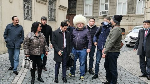 Gəldilər... gördülər... dünyaya göstərdilər