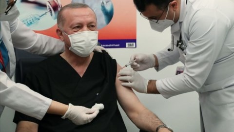 Ərdoğan peyvənd olundu