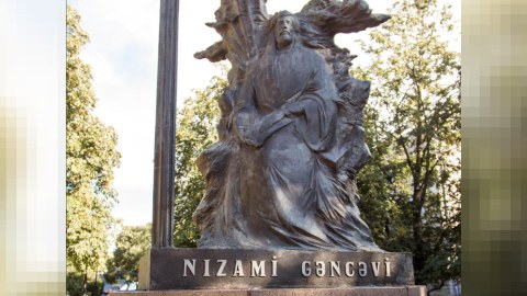 Dünya ölkələrində ucaldılan Nizami Gəncəvi heykəlləri - FOTOLAR