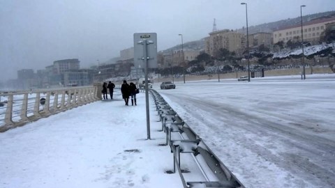 Bakıda və rayonlarda qar yağacaq - yollar buz bağlayacaq  