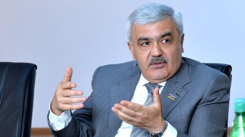 Ya rəhbərlik dəyişəcək, ya da idarəetmə Müşahidə Şurasına keçəcək - Rövnəq Abdullayev erası bitir