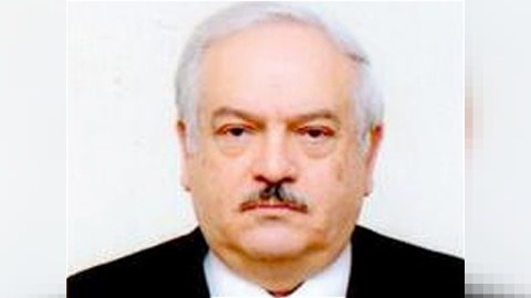 Prezidentin vəzifədən azad etdiyi 80 yaşlı nazir atası kimdir? - DOSYE  