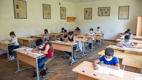 Yoluxma artsa 5-9-cu siniflərdə tədris bərpa olunmayacaq - Nazirlik