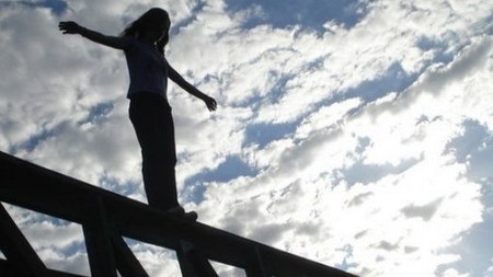 Bakıda intihar edənlər niyə artıb? - Psixoloq CAVAB VERİR  