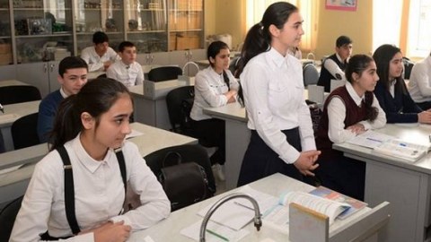 Bakı məktəblərində V-IX siniflərdə əyani tədrisin bərpa olunma vaxtı 