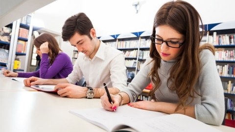 Universitetlər hansı tələbələri dərsə çağıracaq? - Bu gün BİLİNƏCƏK