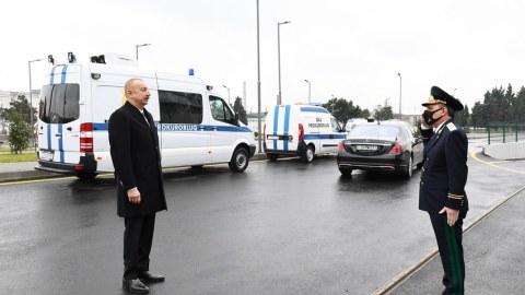 Prezident Baş Prokurorluğun yeni inzibati binasının açılışını etdi