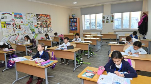 Şagirdlərin yerdəyişməsinə start verilir