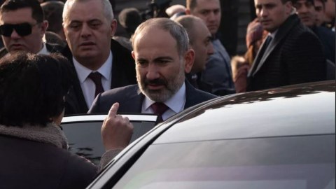 Paşinyan erməni diversantların ailələri ilə görüşəcək