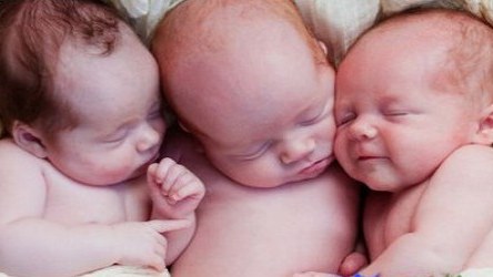 Ölkədə 3300 əkiz, 123 üçəm, 4 dördəm doğulub - Əhalimizin SAYI