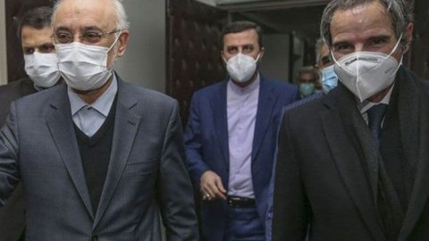Beynəlxalq Atom Enerjisi Agentliyinin baş direktoru iranlı həmkarı ilə görüşdü