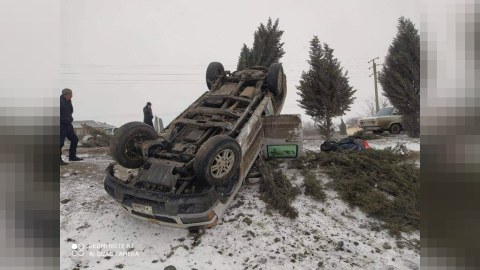 CBC TV-nin avtomobili aşdı - FOTO