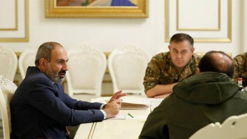 Ermənistanda hərbi çevrilişə cəhd - Azərbaycanlı politoloq: “Vaxt itirmədən Laçın dəhlizini nəzarətə götürməliyik”  