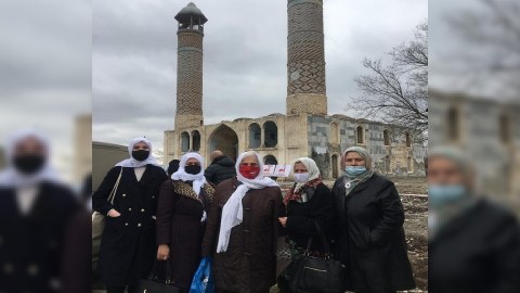 Srebrenitsa anaları Ağdam məscidində oldular