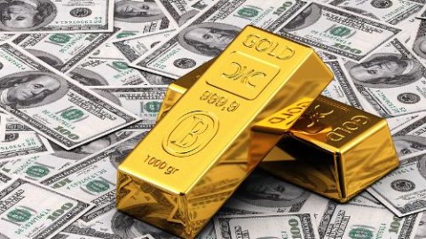 Dolların bahalaşması qızılı ucuzlaşdırdı