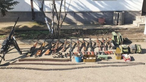Xocavənddə ermənilərin atıb qaçdığı silah-sursat aşkar edilib