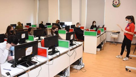 Direktorluğa namizədlərin imtahanı dayandırıldı - Nazirlikdən AÇIQLAMA