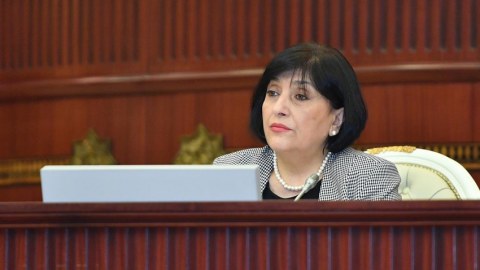 Sahibə Qafarova hərbçilərin maaşından DANIŞDI  