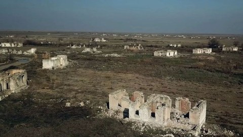 Qarabağlıların məzarı Qarabağa köçürülə bilər? - Ziyalı və din xadimi: “Buna etiraz edirəm!”   