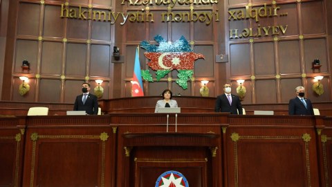 Milli Məclis hökumətin hesabatını qəbul etdi