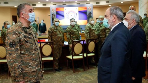 Paşinyan Baş Qərargahın yeni rəisini təqdim etdi
