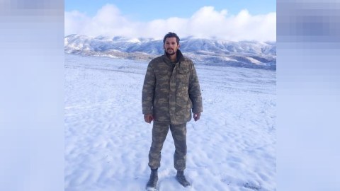 Bizim əsgər: “Müharibə bizə ölümün üzərinə necə getməyi öyrətdi” - VİDEO