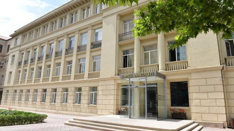 Məktəblərin bağlanma qərarı universitetlərə aid deyil - Nazirlik