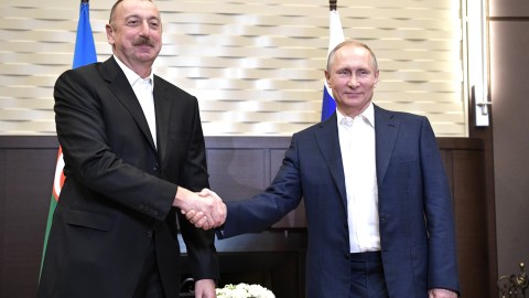 Əliyevlə Putinin müzakirəsi: nə baş verir? - TƏHLİL