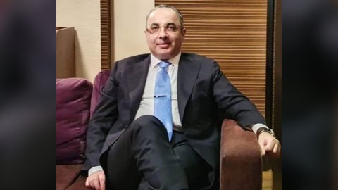“İdeal” mağazalar şəbəkəsinin keçmiş sahibi həbs olunub