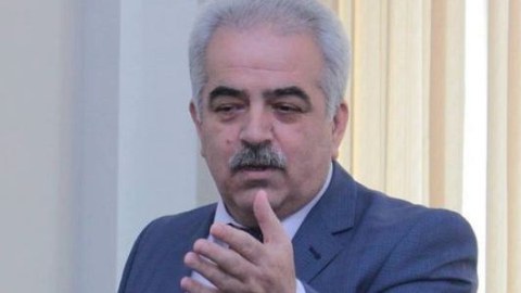 Partiya sədrinin müavini koronavirusa yoluxub - Özü komadadır, xanımı vəfat etdi