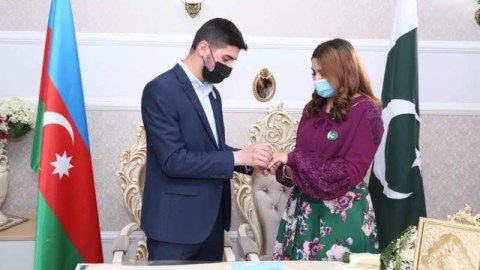 Pakistanlı qızla evlənən azərbaycanlı oğlan danışdı: “... Rektor sürpriz etdi”  