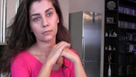Cəmil Həsənlinin qızı intim videolarından DANIŞDI: “Heç nə eləmək istəmirlər”