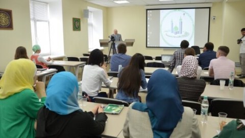 Deputat orta məktəblərdə dini dərslərin keçirilməsini TƏKLİF ETDİ