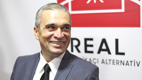 İlqar Məmmədov icra baçıları həbs edilən rayonların deputatlarını istefaya ÇAĞIRDI