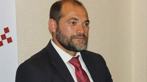 Razi Nurullayev sosial şəbəkələrdə söyüş yazanları cəzalandırmağa ÇAĞIRDI 