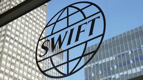 Rusiya “Swift” sistemindən çıxarılsa, Azərbaycanı hansı risklər gözləyir?