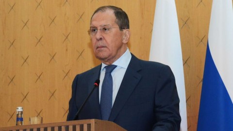 “Sputnik V” vaksininin ikinci partiyası Azərbaycana mayın sonunda gətiriləcək - Lavrov