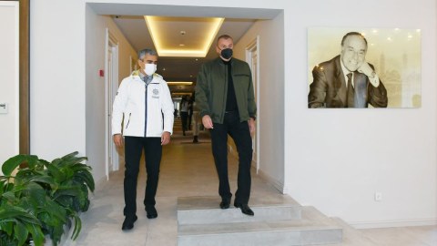 Prezident “Xarı Bülbül” otelinin açılışında - FOTO