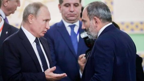 Putinlə Paşinyan Azərbaycanla sərhəddəki vəziyyəti MÜZAKİRƏ ETDİ                               