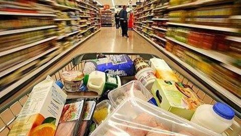 Apreldə bahalaşan və ucuzlaşan MƏHSULLAR
