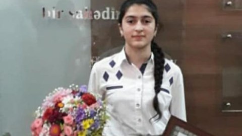 İmtahanda ən yüksək bal toplayan şagird - FOTO